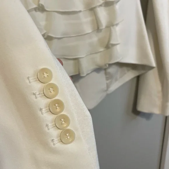 BCBGMaxAzria Adoree Ruffle Back Blazer Off White Ivory Gardenia XS NWOT - Picture 6 of 13